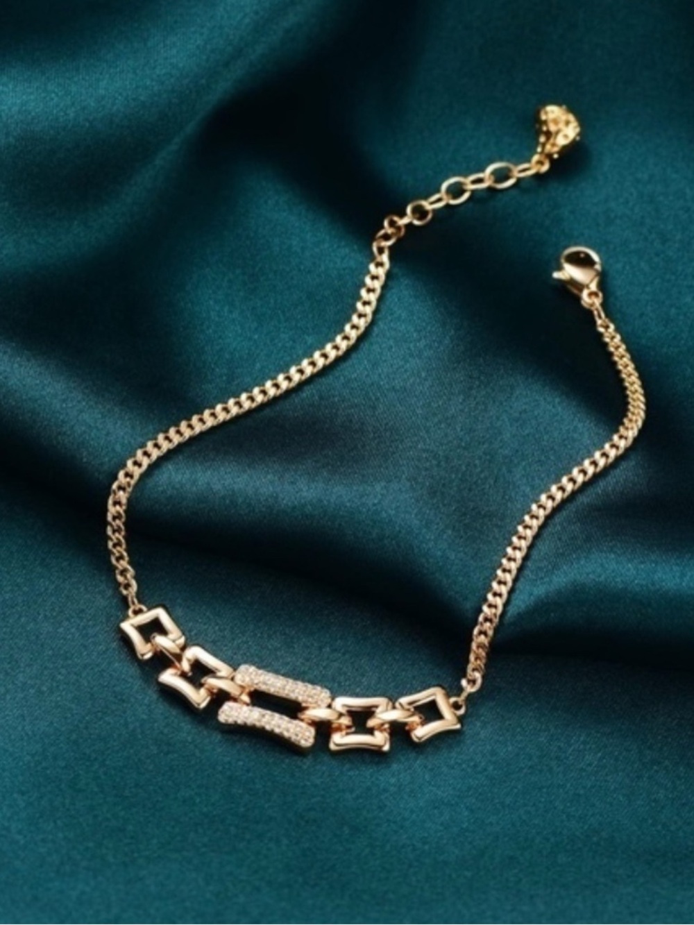 14k Gold Plated Chain Linked Bracelet